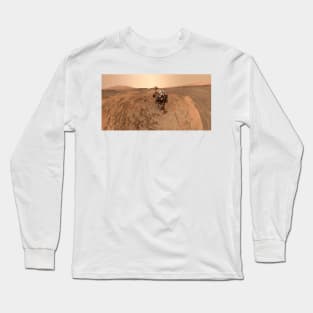 Mars Curiosity rover self-portrait (C024/3585) Long Sleeve T-Shirt